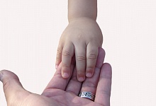 Весельчак, скалолаз и красавчик: ухтинские дети ждут родителей